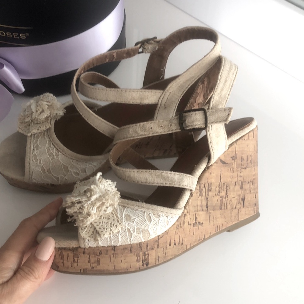 jellypop platform sandals